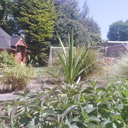 Beach House, With Bbq Lodge And Hot Tub! Bournemouth Esterno foto