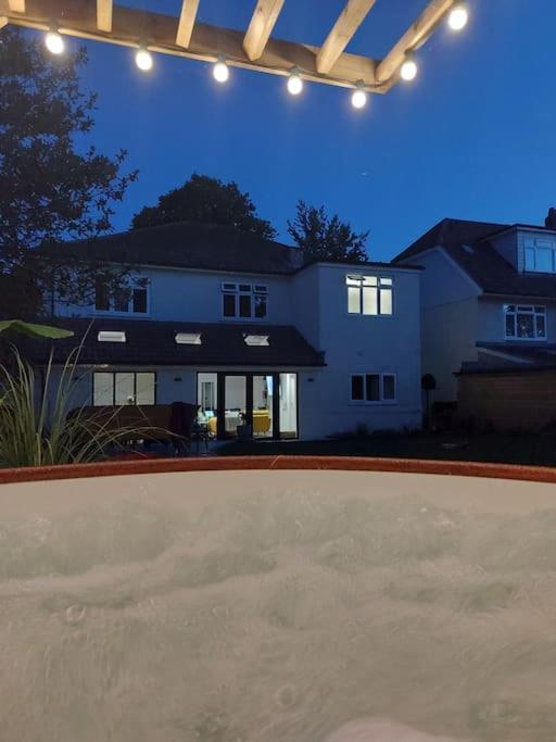 Beach House, With Bbq Lodge And Hot Tub! Bournemouth Esterno foto